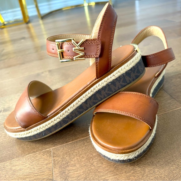 Michael Kors summer sandals - Picture 1 of 5